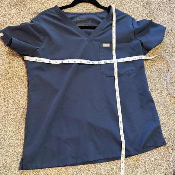 Figs Technical Collection Blue Scrub Top Size Large - Picture 4 of 5